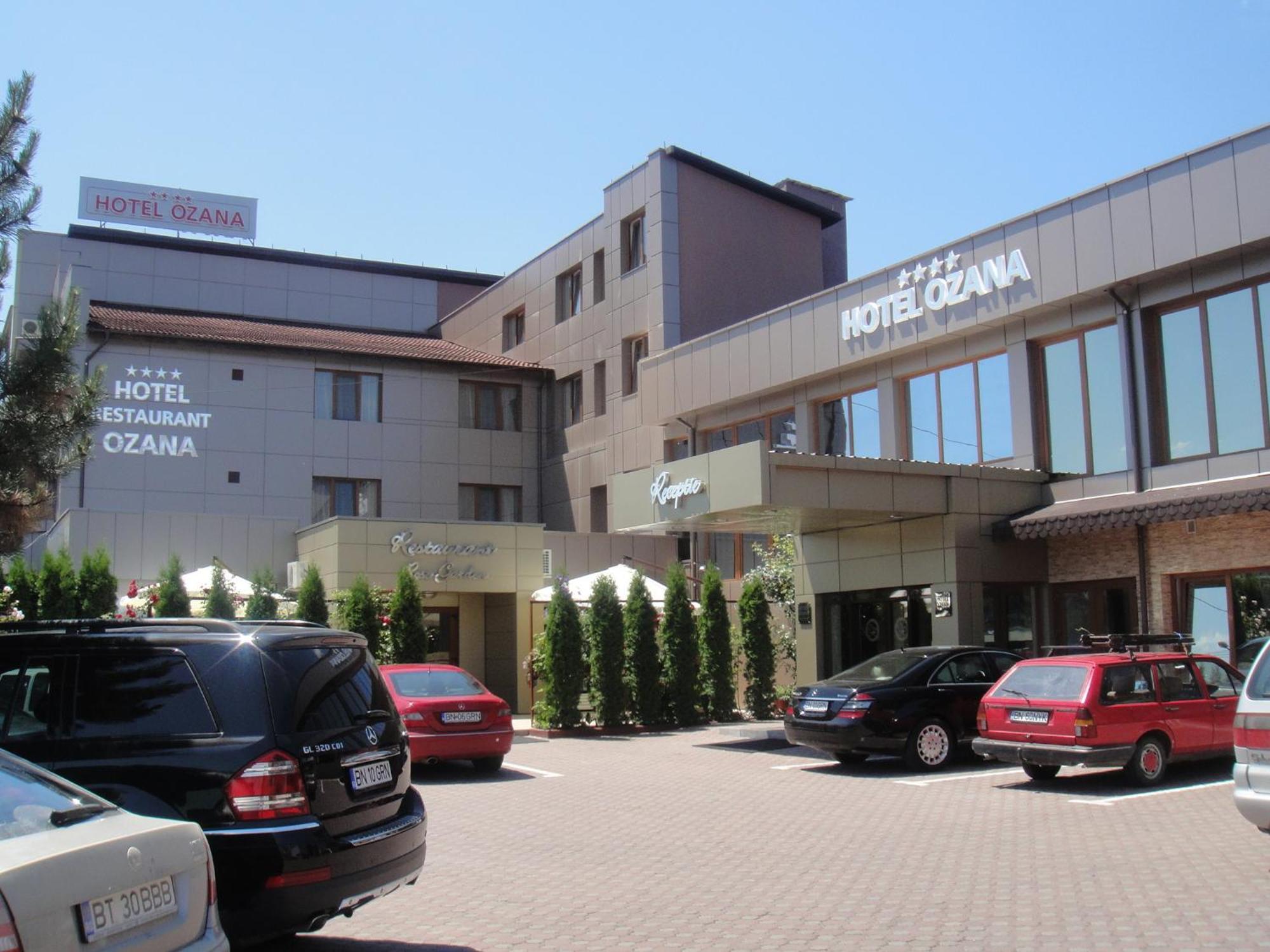 Hotel Ozana Bistrita  Exterior photo